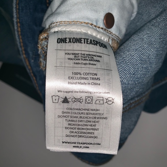 One Teaspoon Hooligans Pacifica Crop - Picture 6 of 6